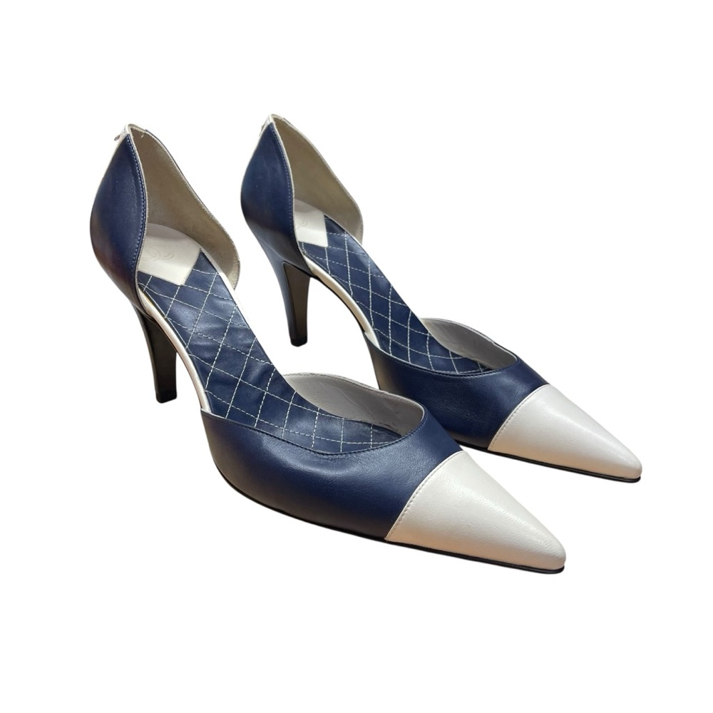 Chanel Navy Blue & White Quilted Leather D’Orsay Heels